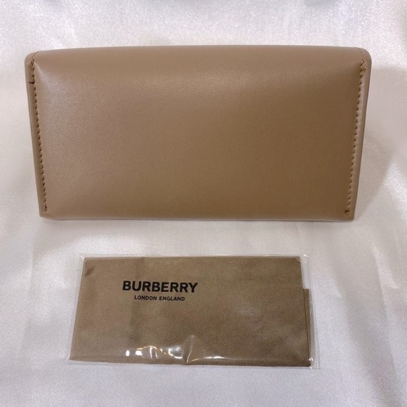 Burberry Sunglasses Case Set, Mocha Leather Wide Triangle, Boxed, Cloth, Wide - Picture 3 of 11